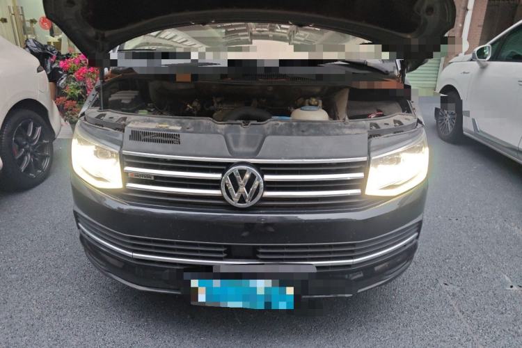 Used Volkswagen Multivan 2018 2.0 TSI 4x4 Explorer Edition 7-Seater Engine Bay