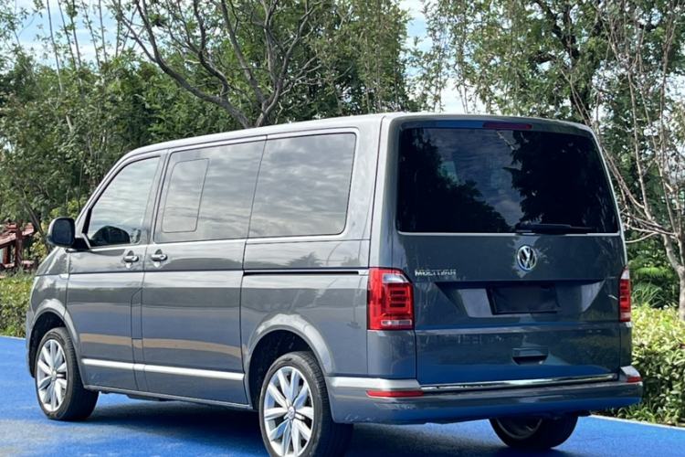 Used Volkswagen Multivan 2018 2.0 TSI Two-Wheel-Drive Luxury Edition 7 Seats Exterior 7