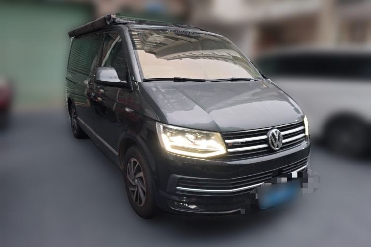 Used Volkswagen Multivan 2018 2.0 TSI 4x4 Explorer Edition 7-Seater Front Right 45 Deg
