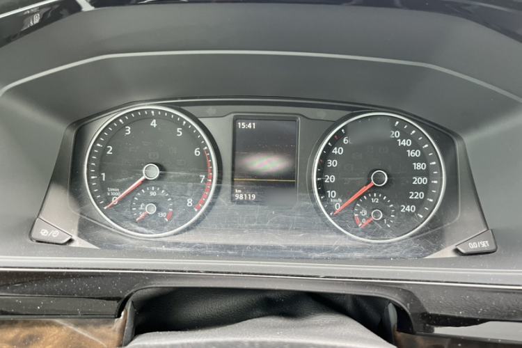 Used Volkswagen Multivan 2018 2.0 TSI Two-Wheel-Drive Luxury Edition 7 Seats Instrument Cluster