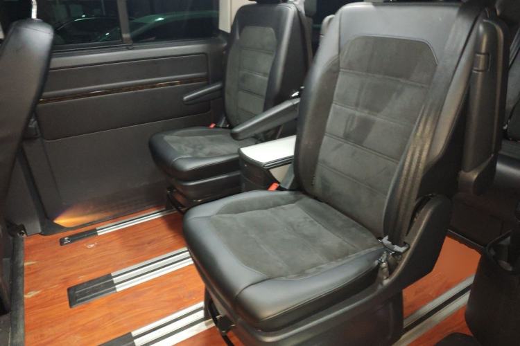 Used Volkswagen Multivan 2018 2.0 TSI 4x4 Explorer Edition 7-Seater Left Rear Seat