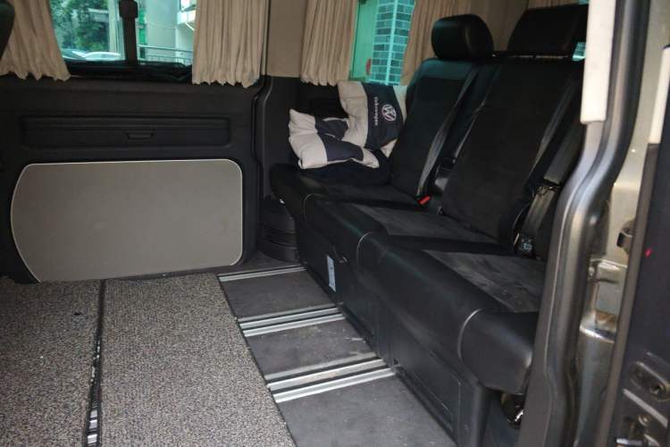 Used Volkswagen Multivan 2018 2.0 TSI 4x4 Explorer Edition 7-Seater Left Rear Seat
