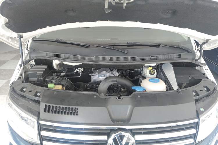 Used Volkswagen Multivan 2018 2.0 TSI Four-Wheel Drive Comfort Edition 7-Seater Engine Bay