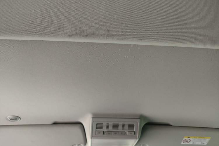 Used Volkswagen Multivan 2018 2.0 TSI 4x4 Style Edition 7 Seats Headliner