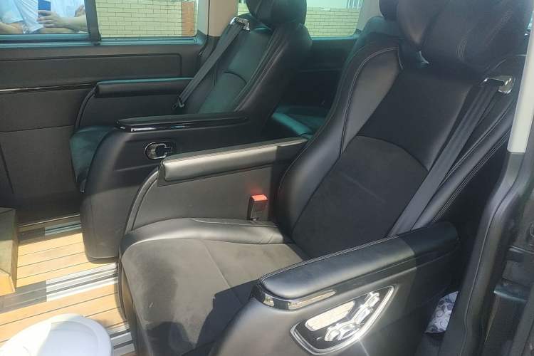 Used Volkswagen Multivan 2018 2.0 TSI Two-Wheel-Drive Luxury Edition 7 Seats Left Rear Seat