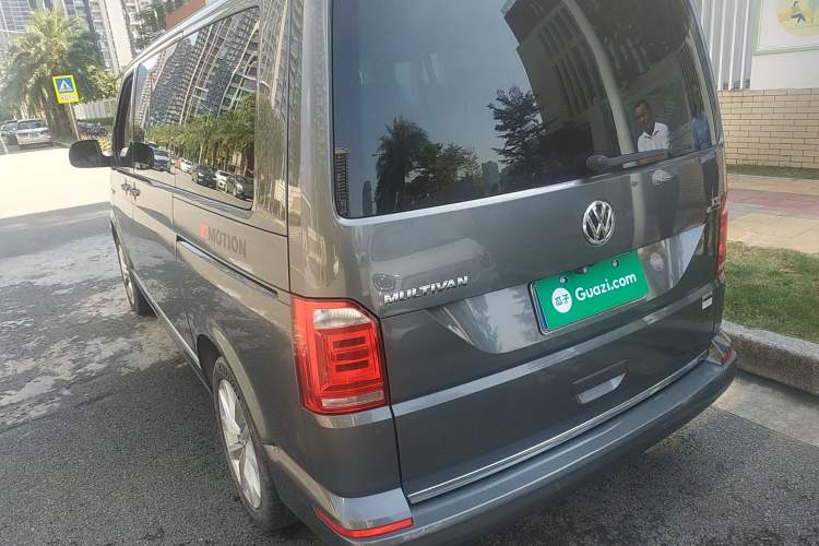 Used Volkswagen Multivan 2018 2.0 TSI Two-Wheel-Drive Luxury Edition 7 Seats Rear Left 45 Deg