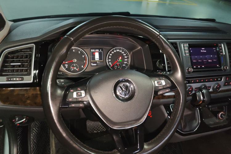 Used Volkswagen Multivan 2018 2.0 TSI 4x4 Prestige Edition 7-Seater Steering Wheel