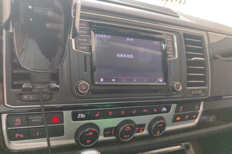 Used Volkswagen Multivan 2018 2.0 TSI 4x4 Prestige Edition 7-Seater Audio And AC Panel