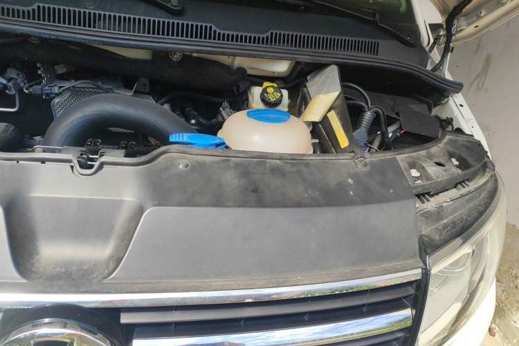 Used Volkswagen Multivan 2018 2.0 TSI 4x4 Prestige Edition 7-Seater Engine Bay Left