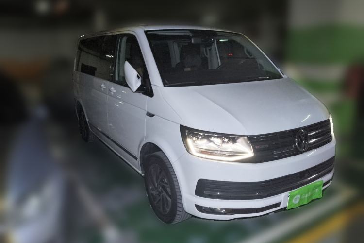 Used Volkswagen Multivan 2018 2.0 TSI 4x4 Prestige Edition 7-Seater Front Right 45 Deg