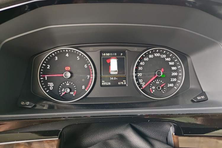 Used Volkswagen Multivan 2018 2.0 TSI 4x4 Prestige Edition 7-Seater Instrument Cluster
