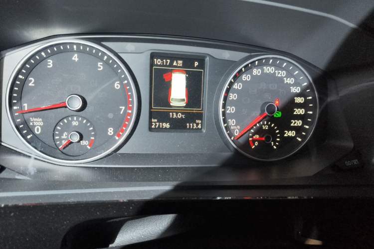 Used Volkswagen Multivan 2018 2.0 TSI 4x4 Prestige Edition 7-Seater Instrument Cluster