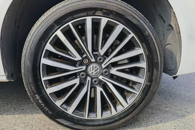 Used Volkswagen Multivan 2018 2.0 TSI Four-Wheel Drive Comfort Edition 7-Seater Interior 8
