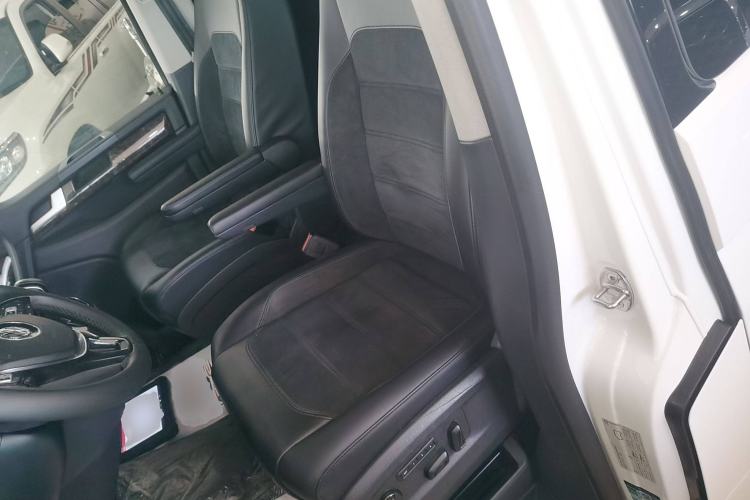 Used Volkswagen Multivan 2018 2.0 TSI Four-Wheel Drive Comfort Edition 7-Seater Left Front Seat