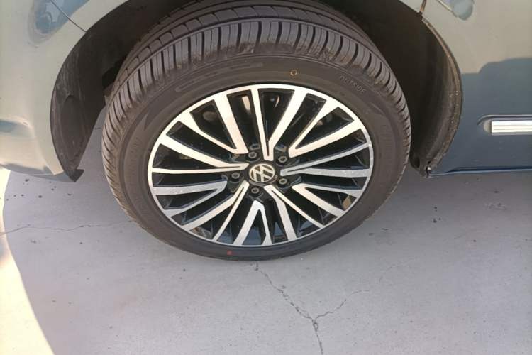 Used Volkswagen Multivan 2018 2.0 TSI Four-Wheel Drive Comfort Edition 7-Seater Left Front Wheel Hub
