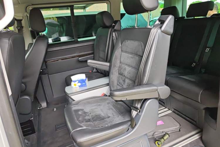 Used Volkswagen Multivan 2018 2.0 TSI 4x4 Prestige Edition 7-Seater Left Rear Seat