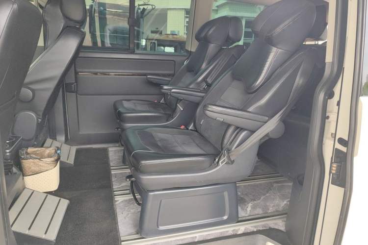 Used Volkswagen Multivan 2018 2.0 TSI Four-Wheel Drive Comfort Edition 7-Seater Left Rear Seat