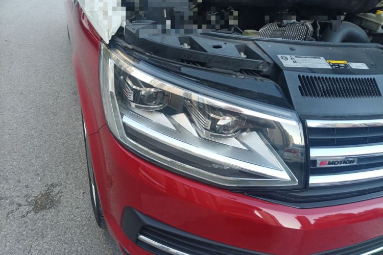 Used Volkswagen Multivan 2018 2.0 TSI Four-Wheel Drive Comfort Edition 7-Seater Right Front Headlight