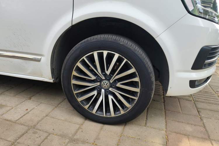 Used Volkswagen Multivan 2018 2.0 TSI Four-Wheel Drive Comfort Edition 7-Seater Right Front Wheel Hub