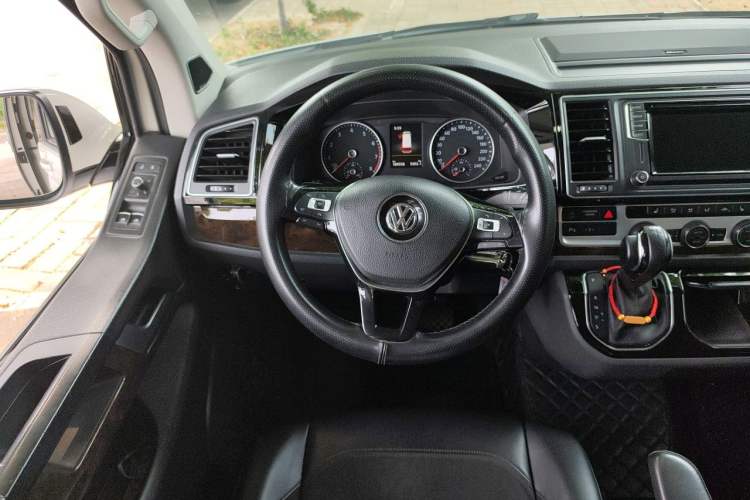 Used Volkswagen Multivan 2018 2.0 TSI Four-Wheel Drive Comfort Edition 7-Seater Steering Wheel