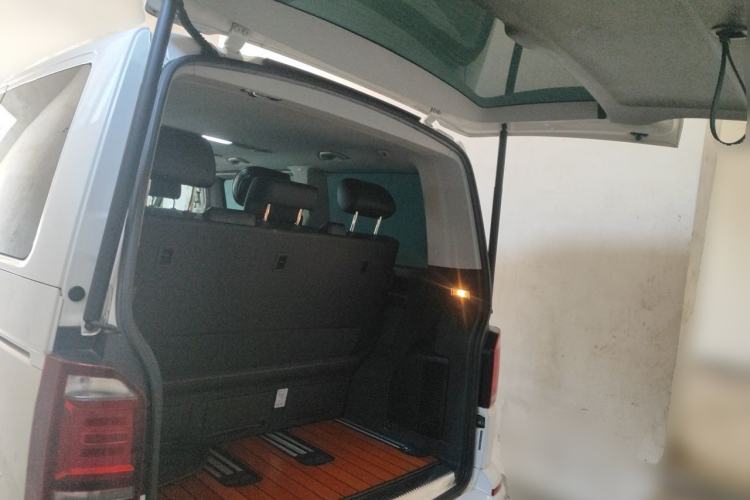 Used Volkswagen Multivan 2018 2.0 TSI 4x4 Prestige Edition 7-Seater Trunk