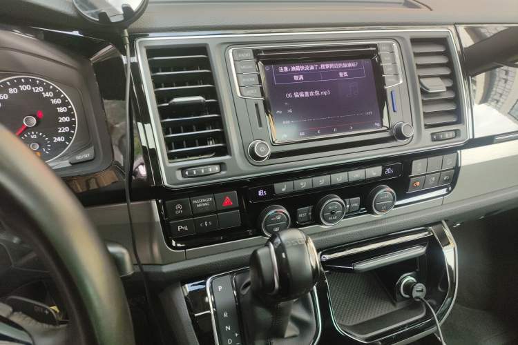 Used Volkswagen Multivan 2019 2.0 TSI 4x4 Prestige Edition 7-Seater Audio And AC Panel