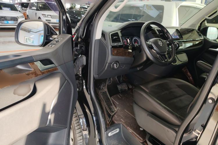 Used Volkswagen Multivan 2019 2.0 TSI Two-Wheel Drive Luxury Edition 7 Seats Driver Seat