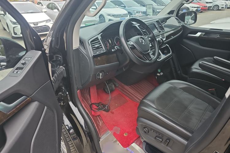 Used Volkswagen Multivan 2019 2.0 TSI 4x4 Prestige Edition 7-Seater Driver Seat