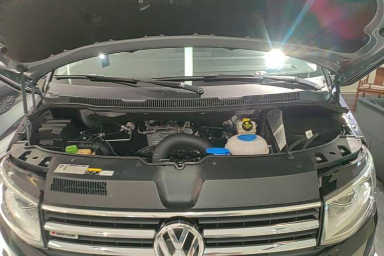 Used Volkswagen Multivan 2019 2.0 TSI 4x4 Prestige Edition 7-Seater Engine Bay