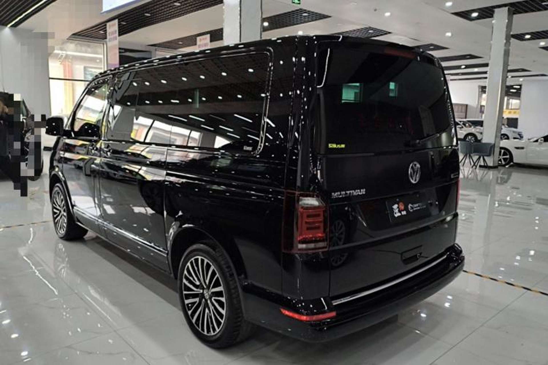 Used Volkswagen Multivan 2019 2.0 TSI 4x4 Prestige Edition 7-Seater Exterior 2