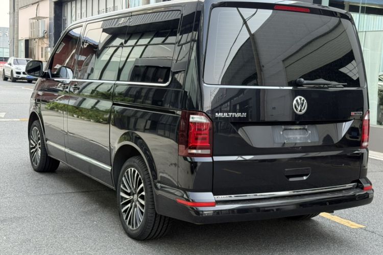 Used Volkswagen Multivan 2019 2.0 TSI 4x4 Prestige Edition 7-Seater Exterior 4