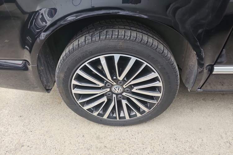 Used Volkswagen Multivan 2019 2.0 TSI 4x4 Prestige Edition 7-Seater Exterior 5
