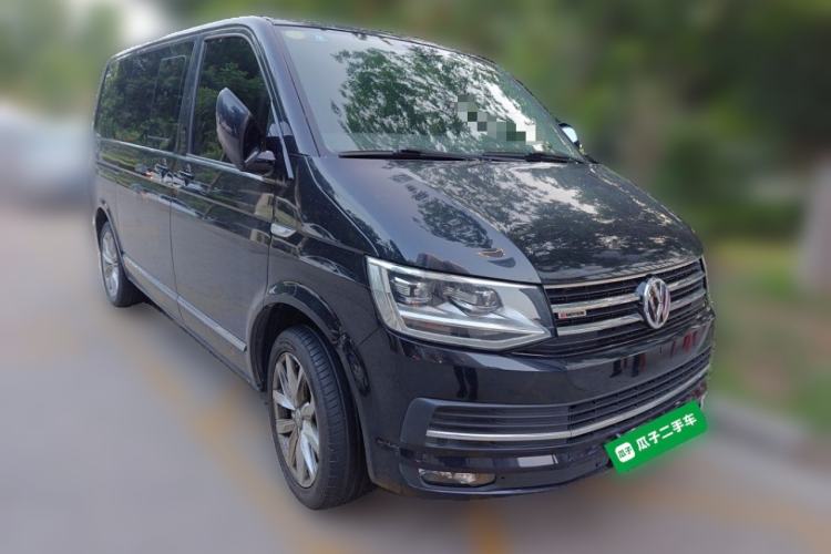 Used Volkswagen Multivan  Front Right 45 Deg