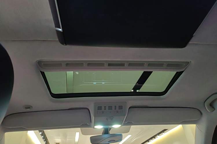 Used Volkswagen Multivan 2019 2.0 TSI 4x4 Prestige Edition 7-Seater Headliner