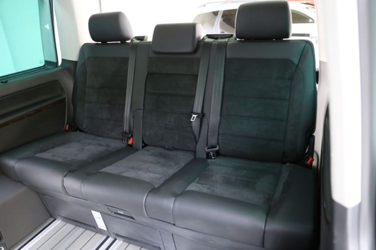 Used Volkswagen Multivan 2019 2.0 TSI 4x4 Prestige Edition 7-Seater Interior 2