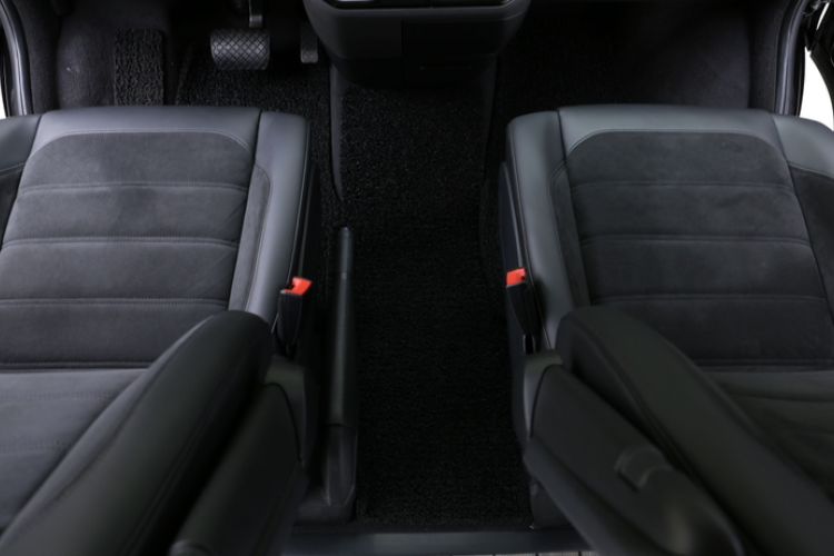 Used Volkswagen Multivan 2019 2.0 TSI 4x4 Prestige Edition 7-Seater Interior 3