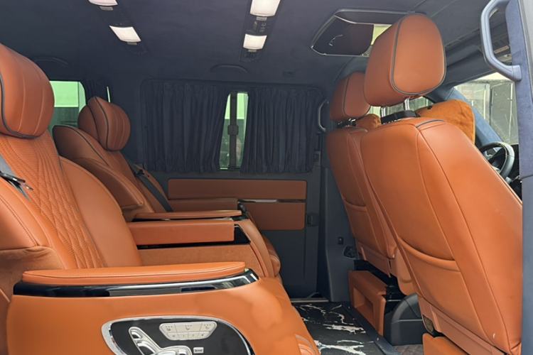 Used Volkswagen Multivan 2019 2.0 TSI 4x4 Prestige Edition 7-Seater Interior 5