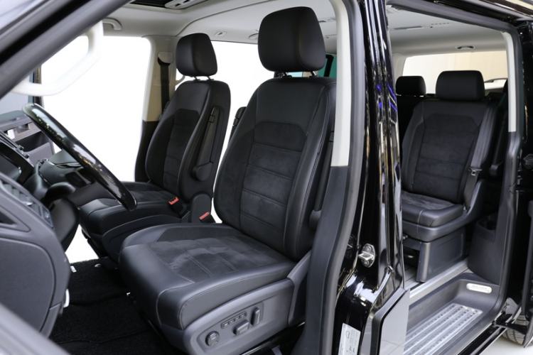 Used Volkswagen Multivan 2019 2.0 TSI 4x4 Prestige Edition 7-Seater Interior 6