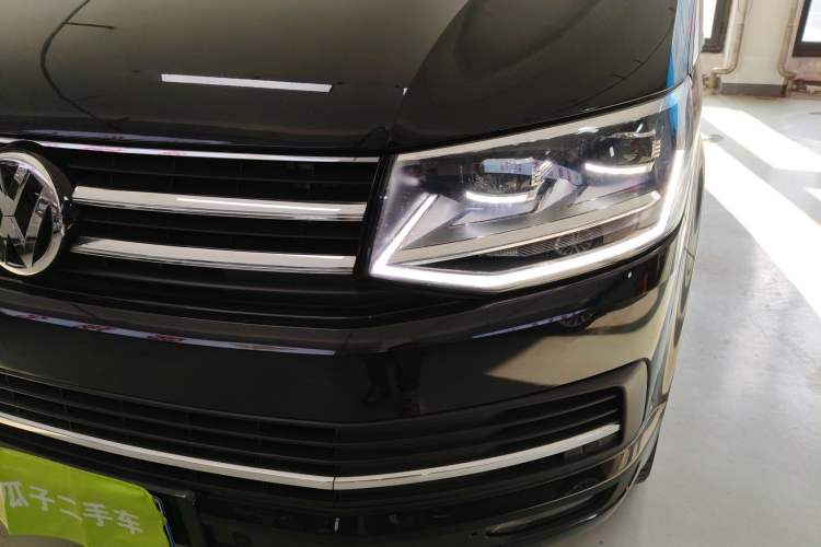 Used Volkswagen Multivan 2019 2.0 TSI Two-Wheel Drive Luxury Edition 7 Seats Left Front Headlight