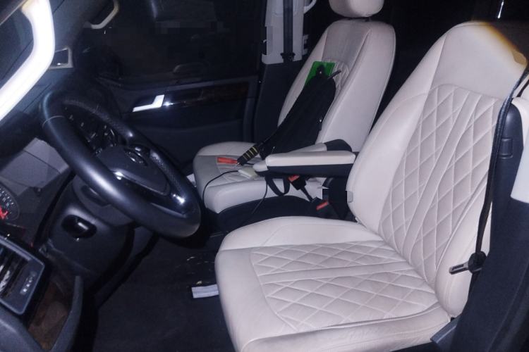 Used Volkswagen Multivan 2019 2.0 TSI 4x4 Prestige Edition 7-Seater Left Front Seat
