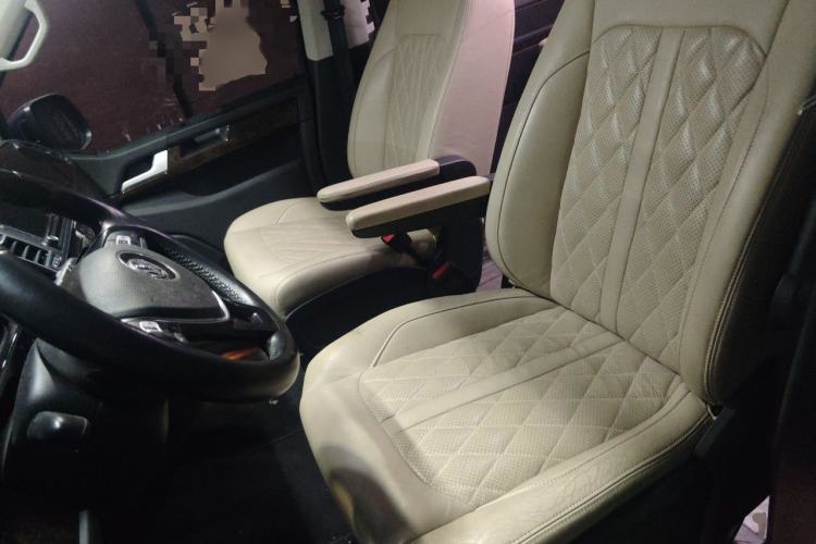 Used Volkswagen Multivan 2019 2.0 TSI 4x4 Prestige Edition 7-Seater Left Front Seat