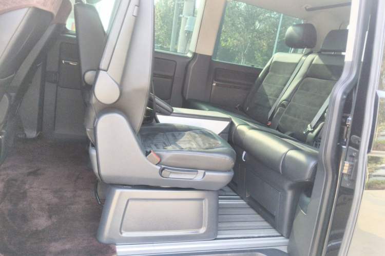 Used Volkswagen Multivan 2019 2.0 TSI 4x4 Prestige Edition 7-Seater Left Rear Seat