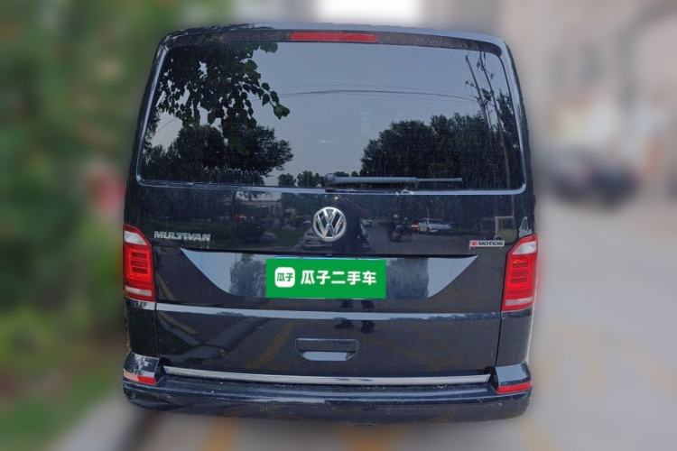 Used Volkswagen Multivan  Rear