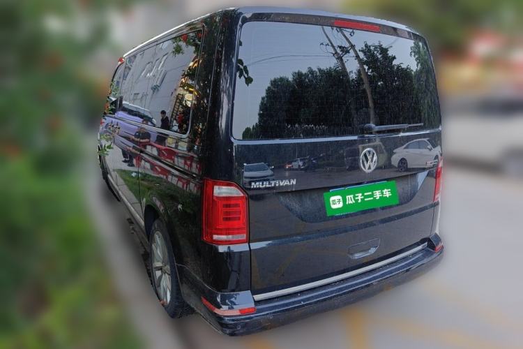 Used Volkswagen Multivan  Rear Left 45 Deg