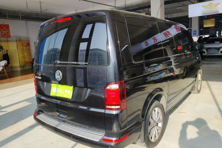 Used Volkswagen Multivan 2019 2.0 TSI Two-Wheel Drive Luxury Edition 7 Seats Rear Right 45 Deg