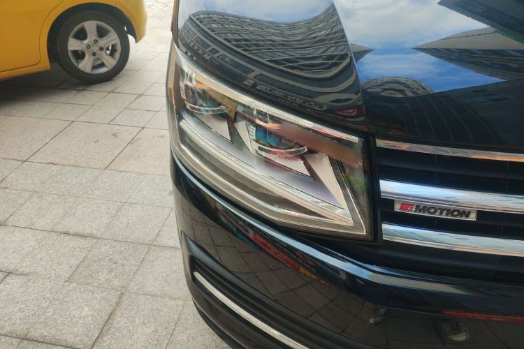 Used Volkswagen Multivan 2019 2.0 TSI 4x4 Prestige Edition 7-Seater Right Front Headlight