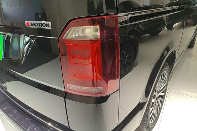 Used Volkswagen Multivan 2019 2.0 TSI 4x4 Prestige Edition 7-Seater Right Rear Taillight