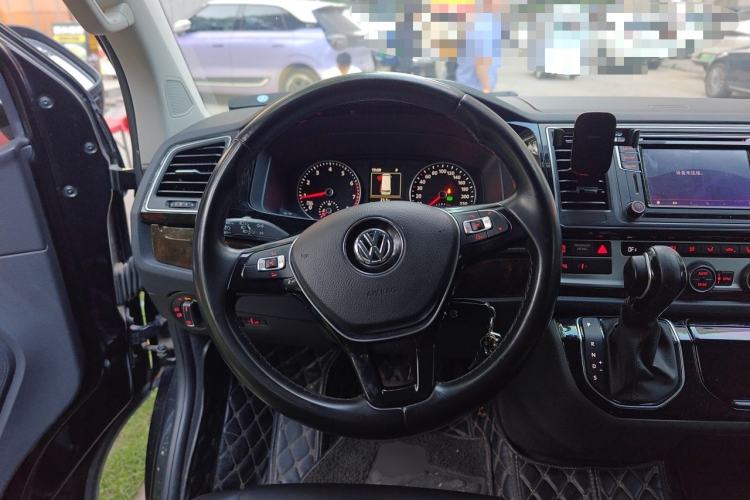 Used Volkswagen Multivan  Steering Wheel