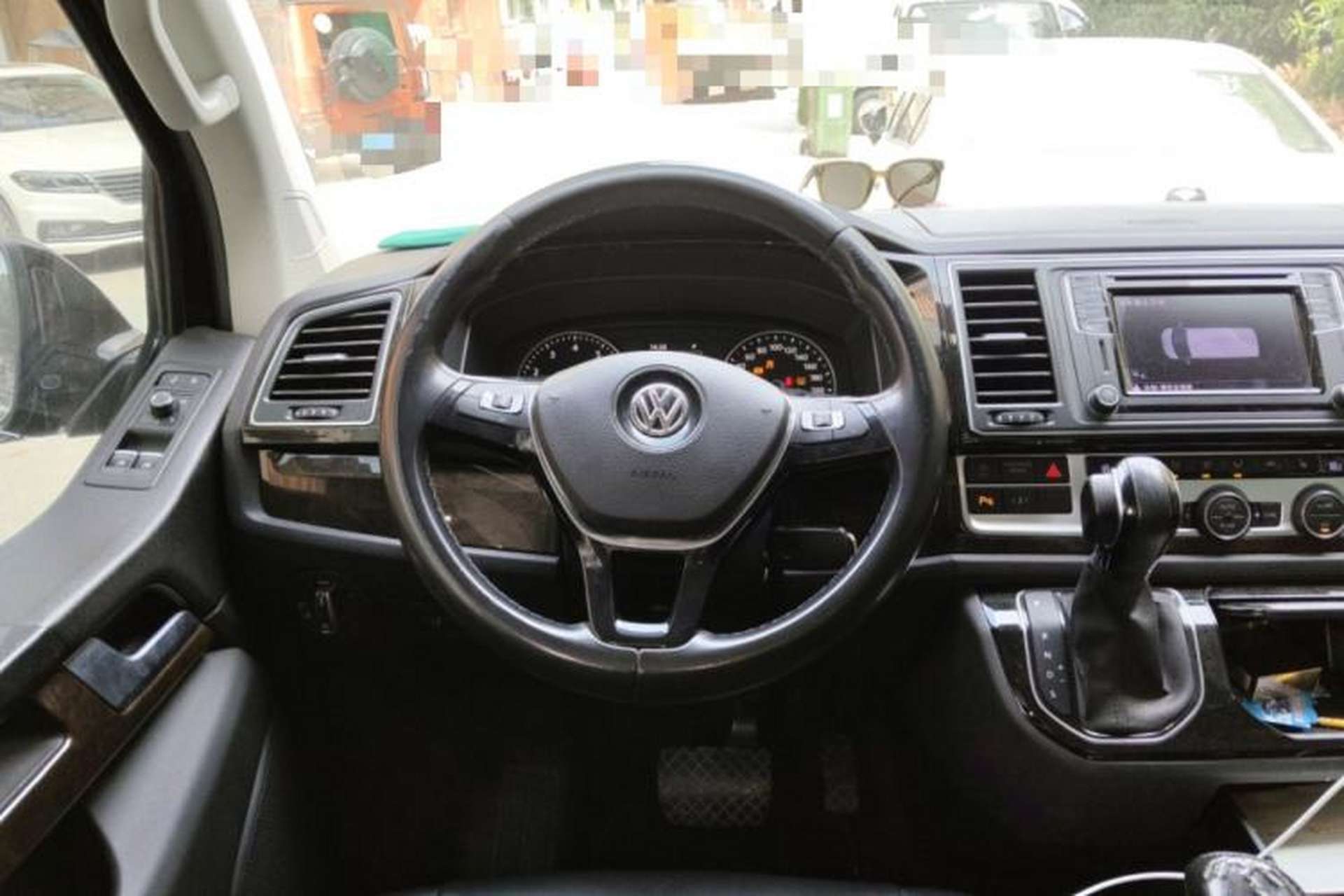 Used Volkswagen Multivan 2019 2.0 TSI Two-Wheel Drive Luxury Edition 7 Seats Steering Wheel