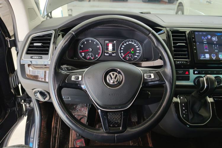Used Volkswagen Multivan 2019 2.0 TSI Two-Wheel Drive Luxury Edition 7 Seats Steering Wheel